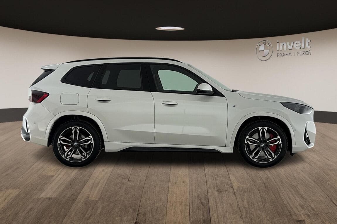 2025 BMW X1 - 2