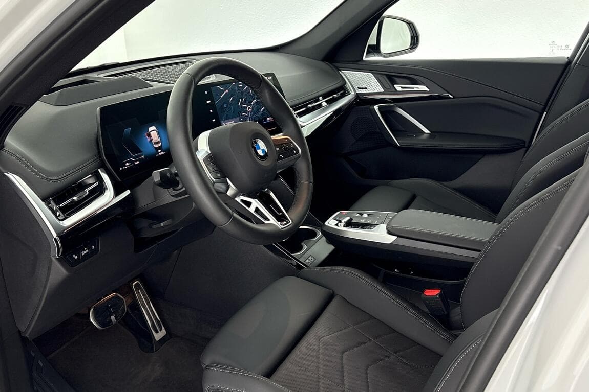 2025 BMW X1 - 6