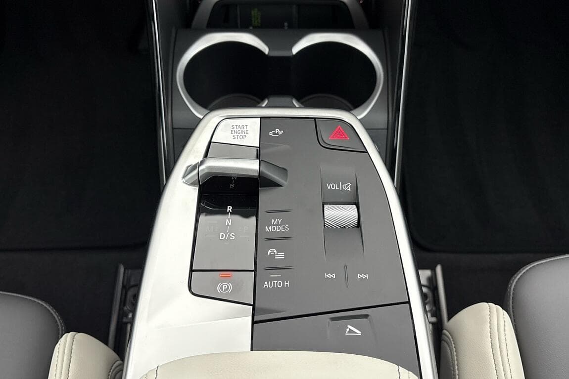 2025 BMW X1 - 10