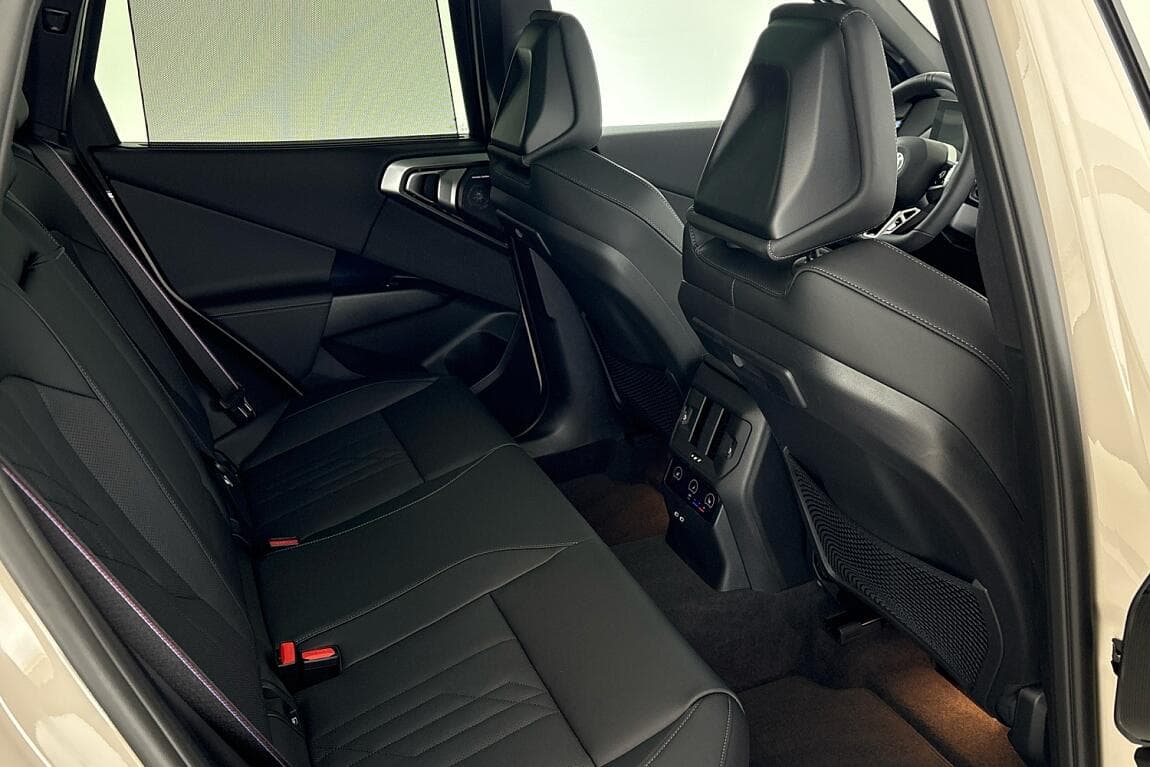 2026 BMW X3 - 12