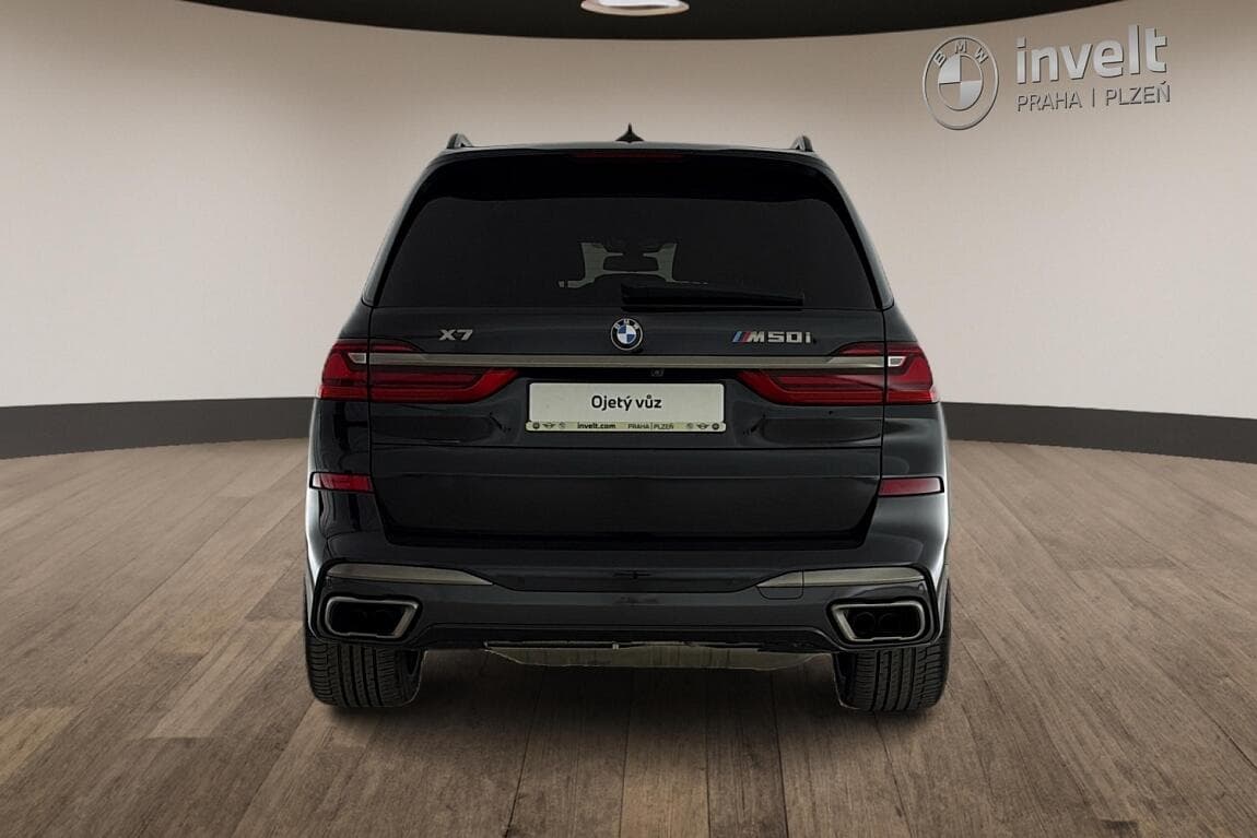 2021 BMW X7 - 4