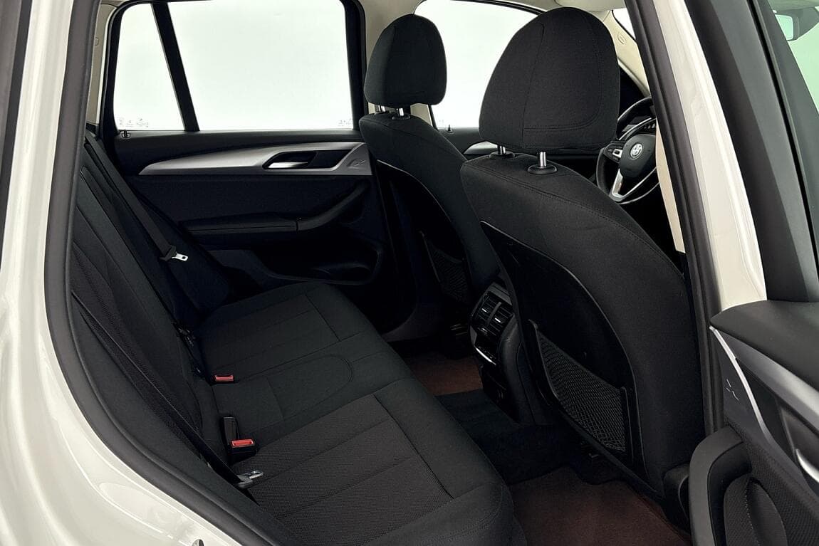 2018 BMW X3 - 11