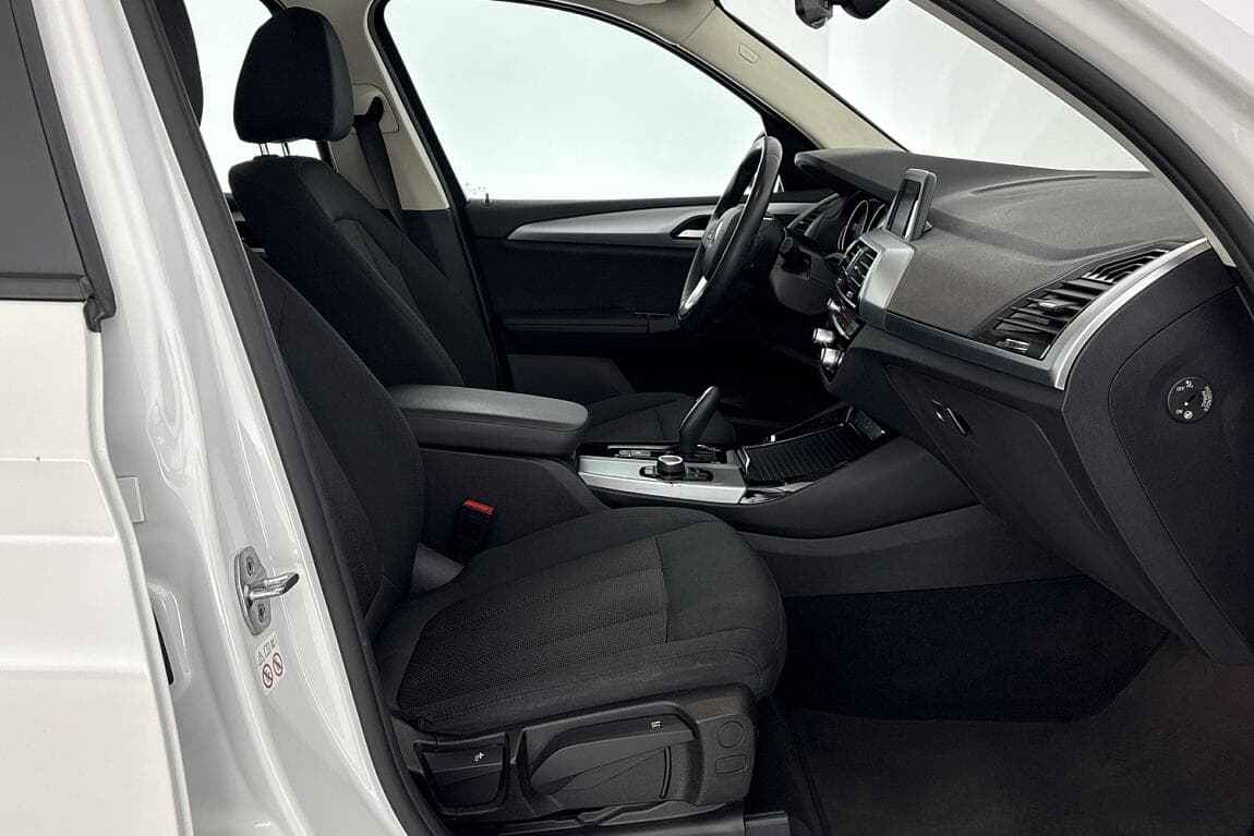 2018 BMW X3 - 12