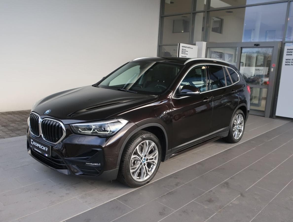 BMW X1 xDrive25e Sport Line
