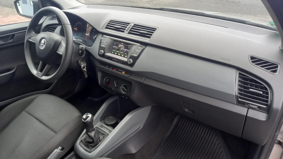 Škoda Fabia - 6