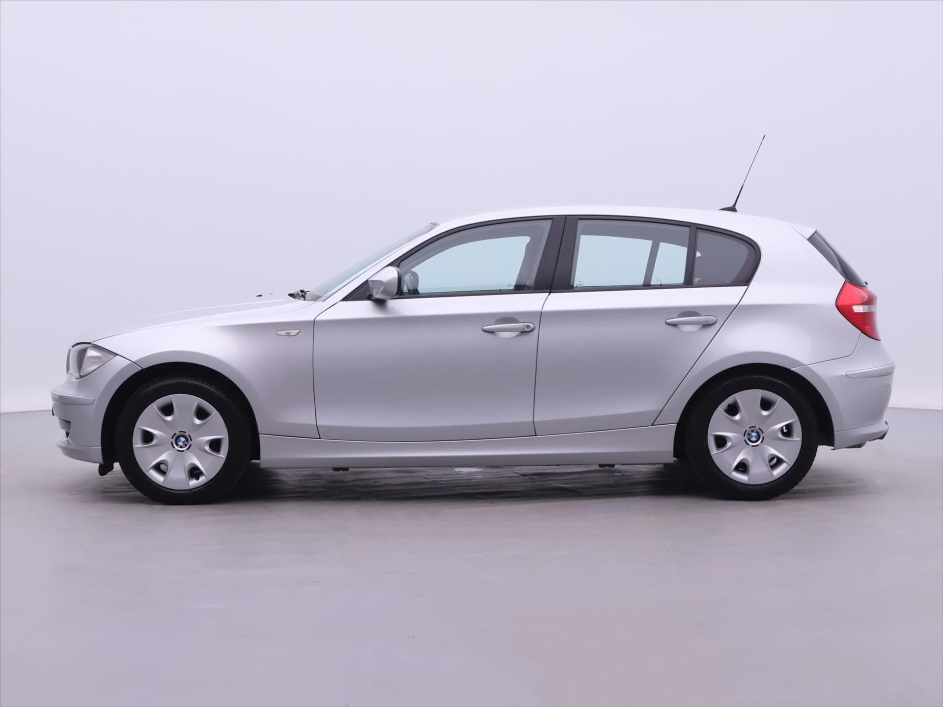 2010 BMW 1-Series - 4