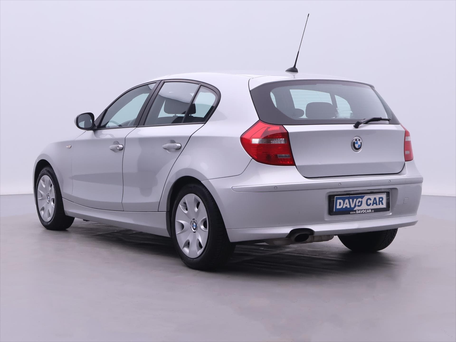 2010 BMW 1-Series - 5