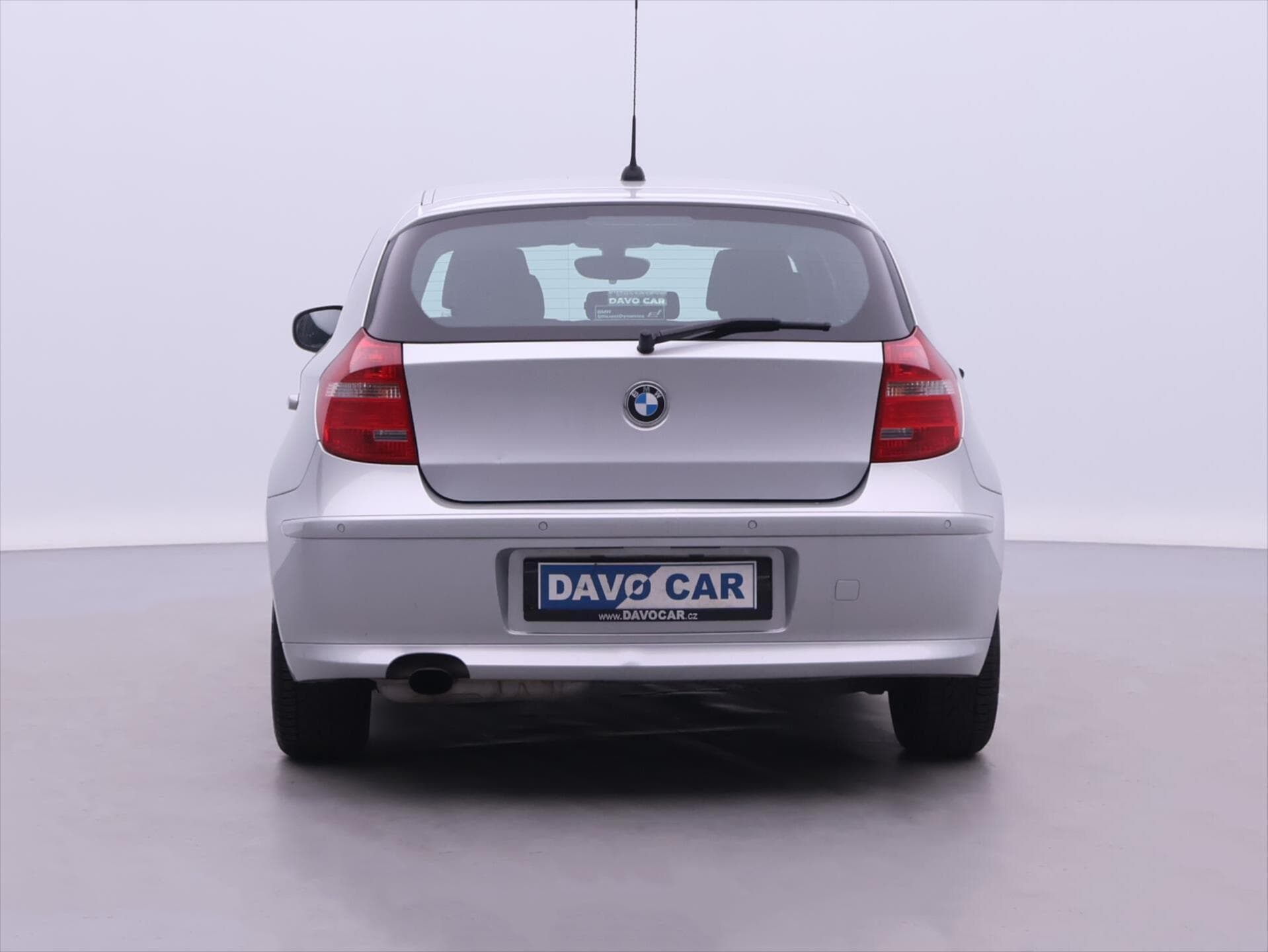 2010 BMW 1-Series - 6