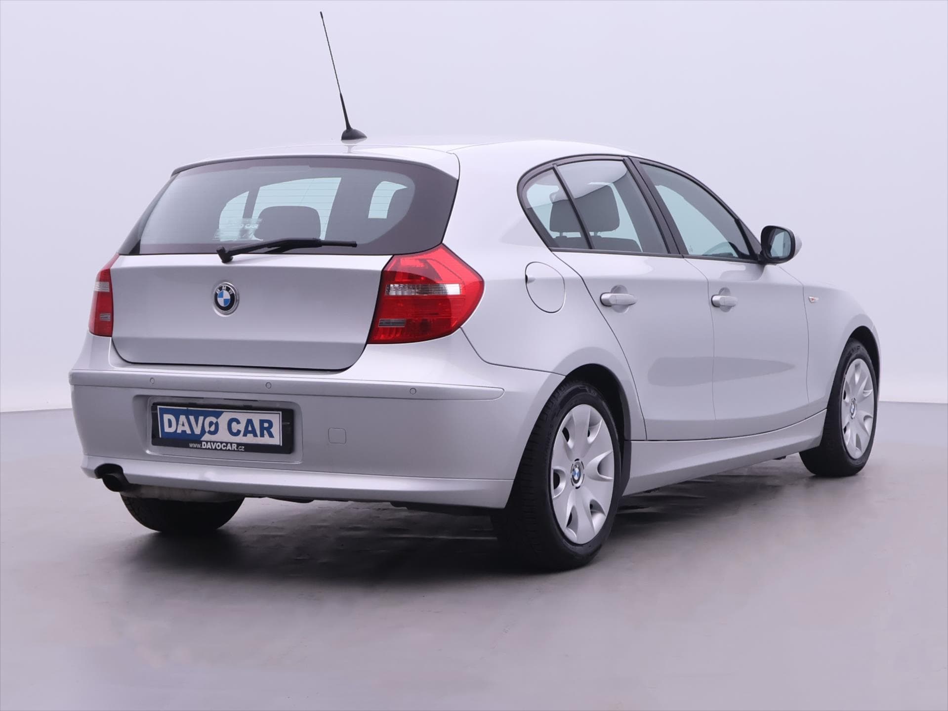 2010 BMW 1-Series - 7