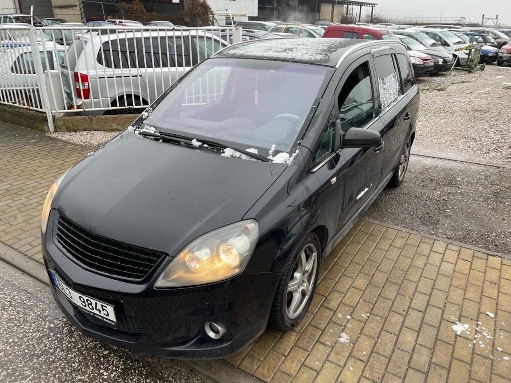 Opel Zafira - 9
