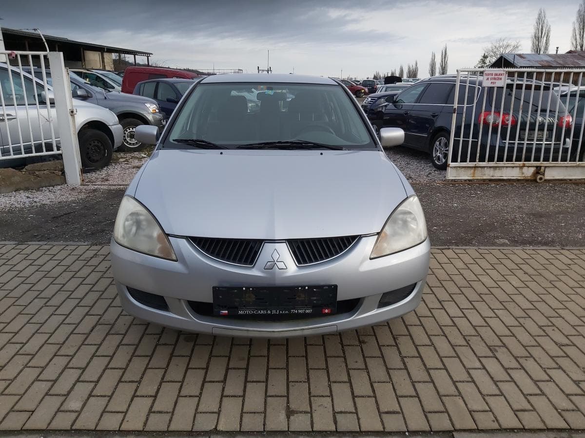 Mitsubishi Lancer - 3