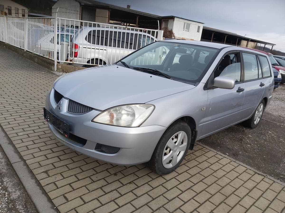 Mitsubishi Lancer - 5