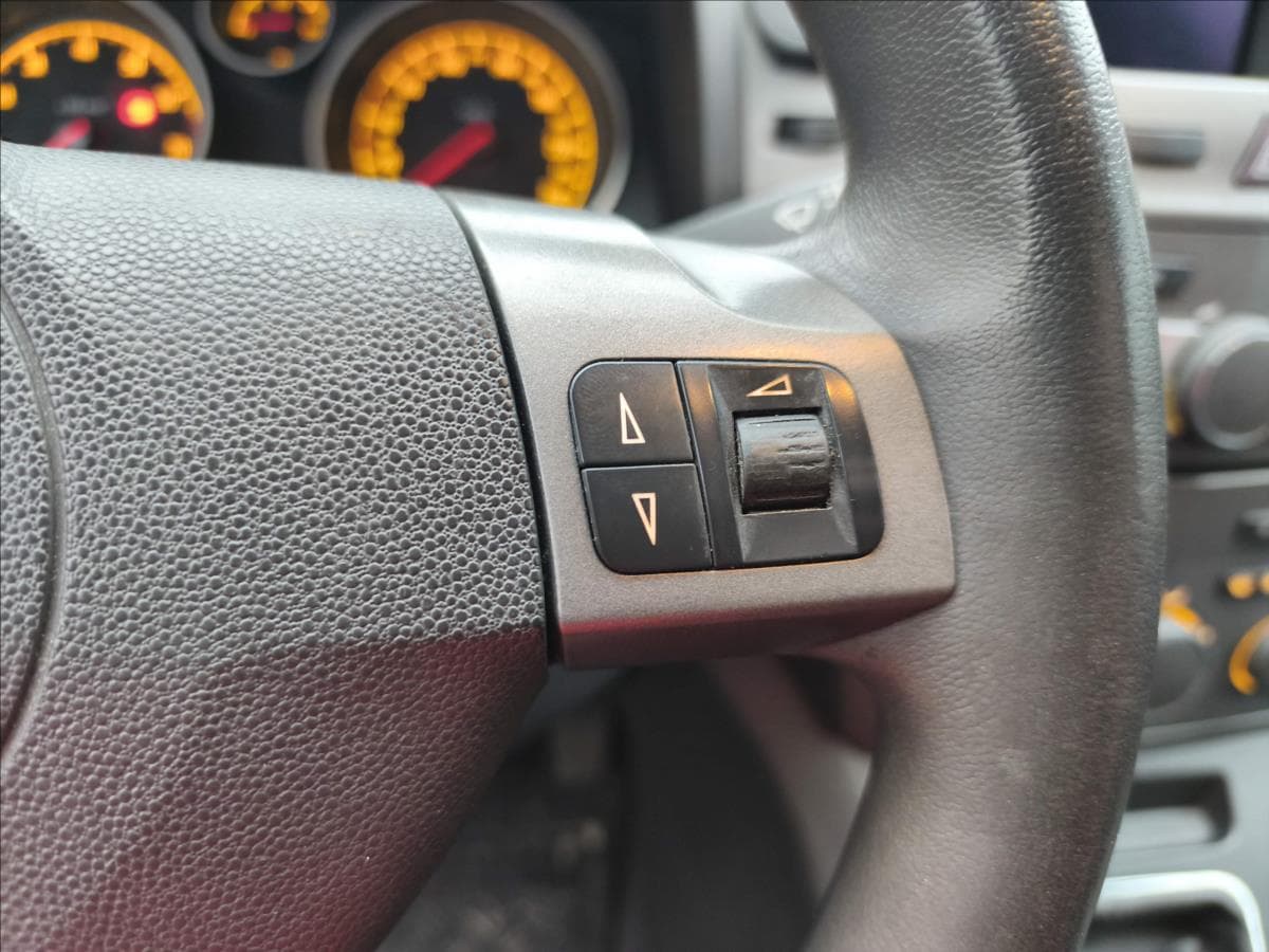 2007 Opel ZAFIRA - 11