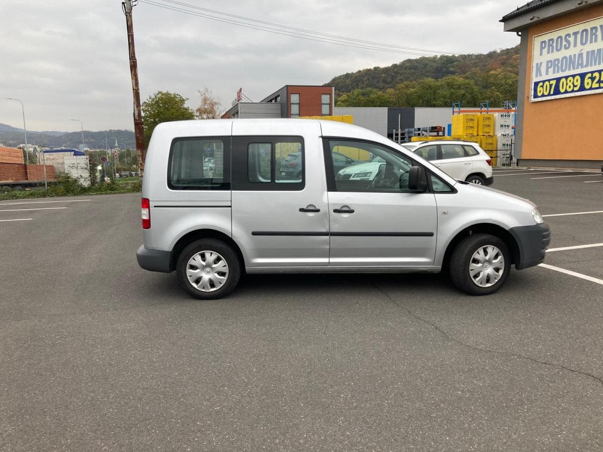 Volkswagen Caddy - 9