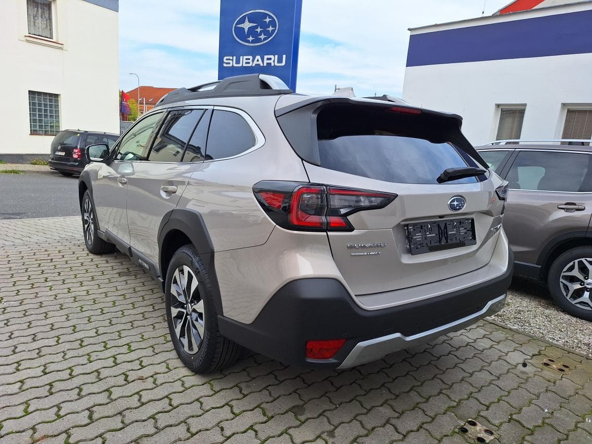 Subaru OUTBACK - 4