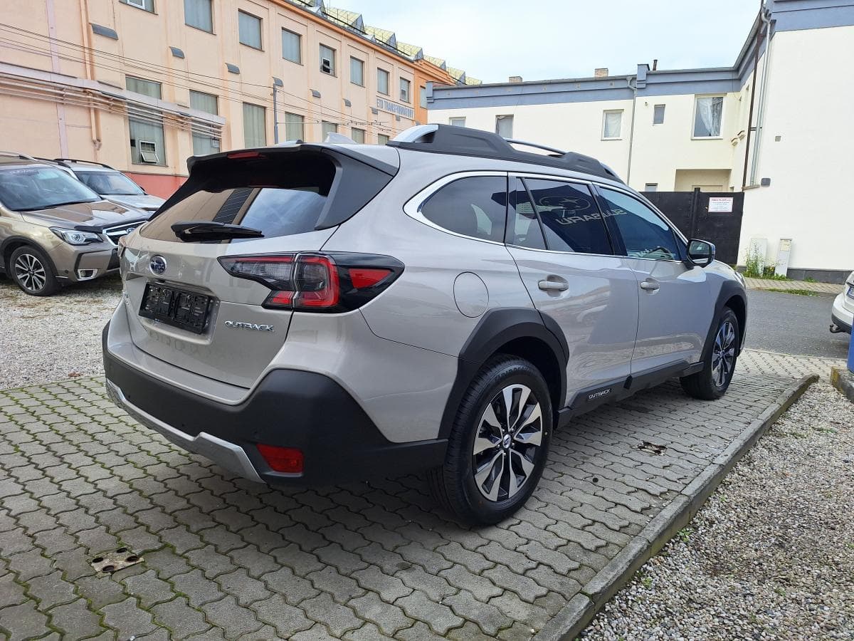 Subaru OUTBACK - 3
