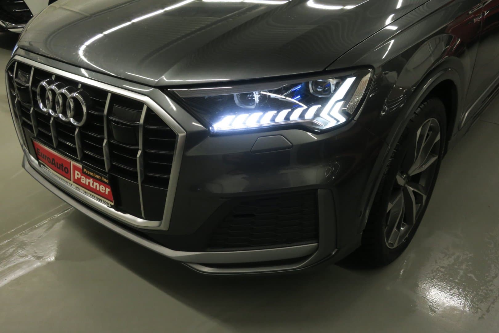 Audi Q7 - 7