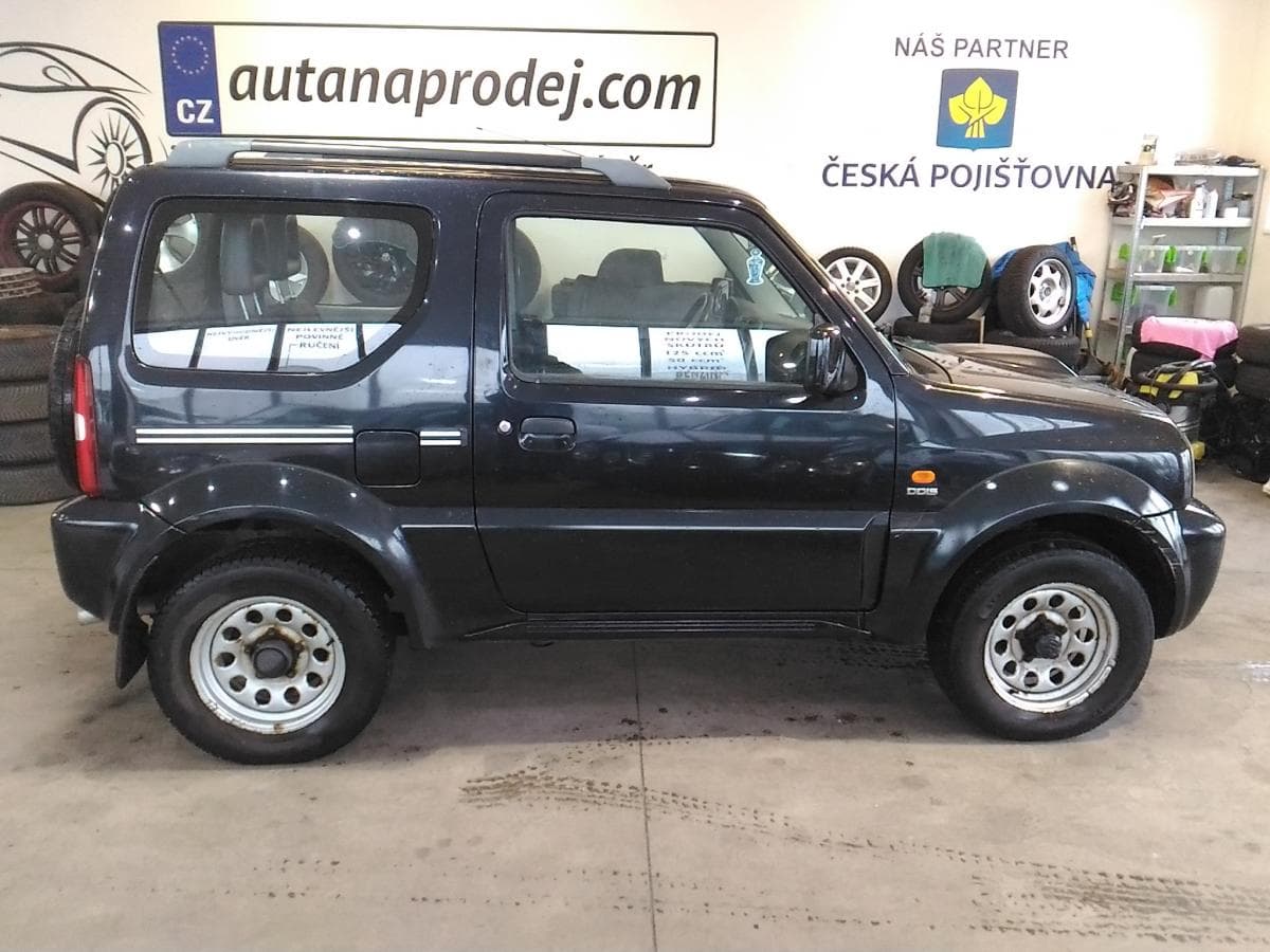 Suzuki Jimny - 8