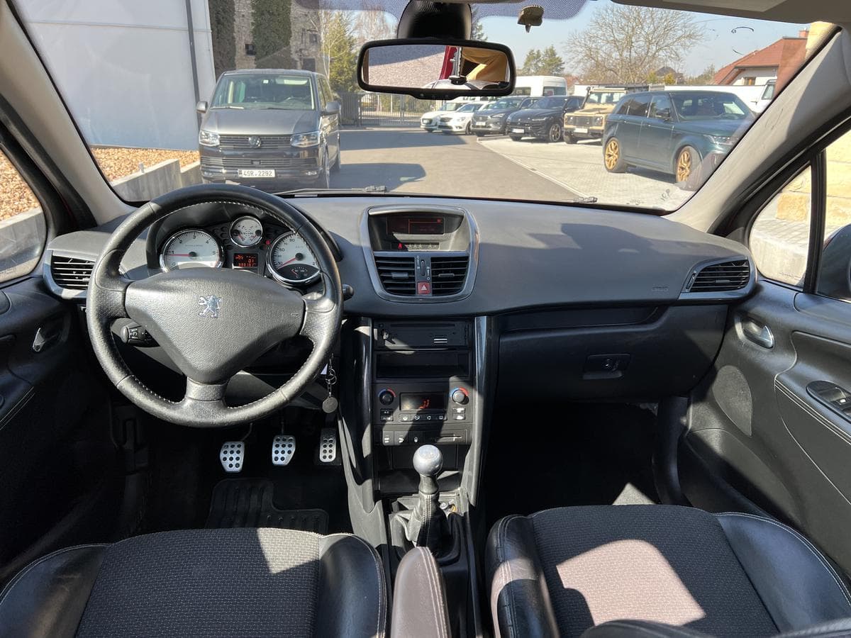 2007 Peugeot 207 - 7