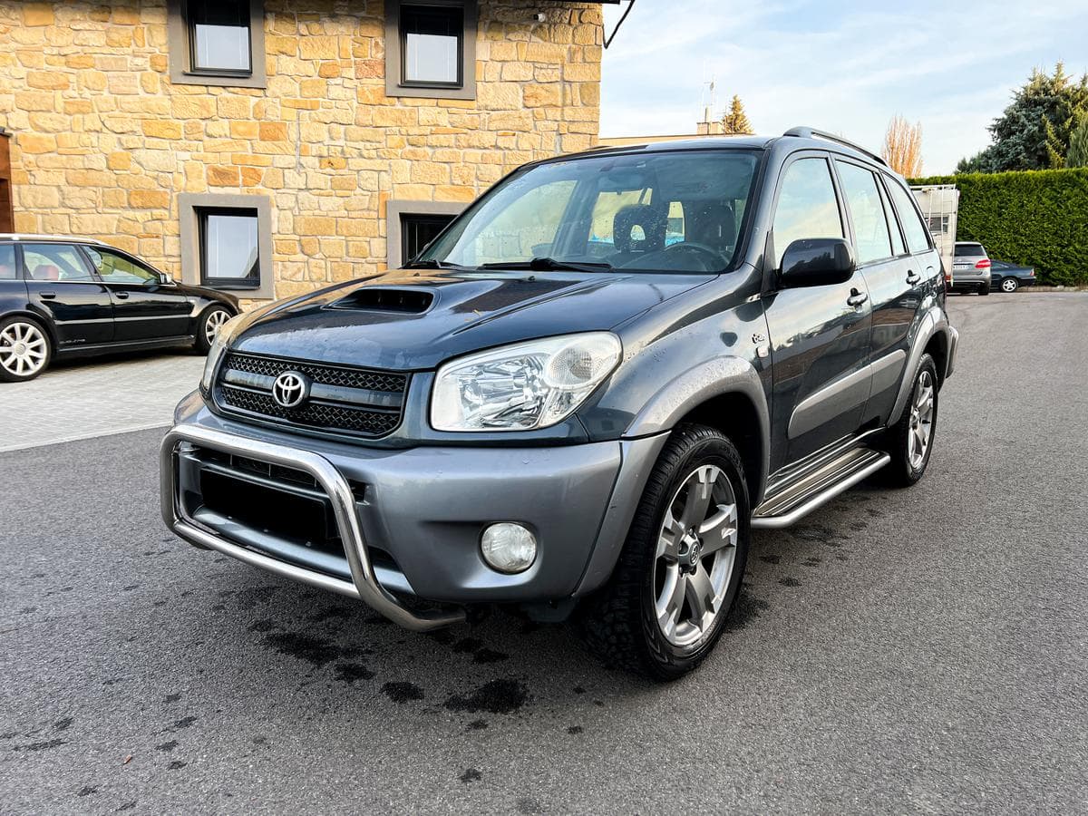 2004 Toyota RAV4 - 3