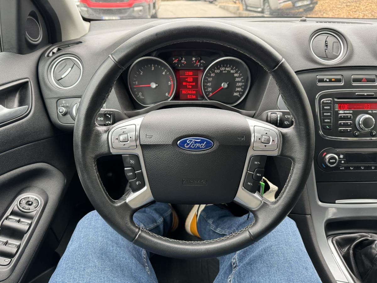 2013 Ford Mondeo - 9