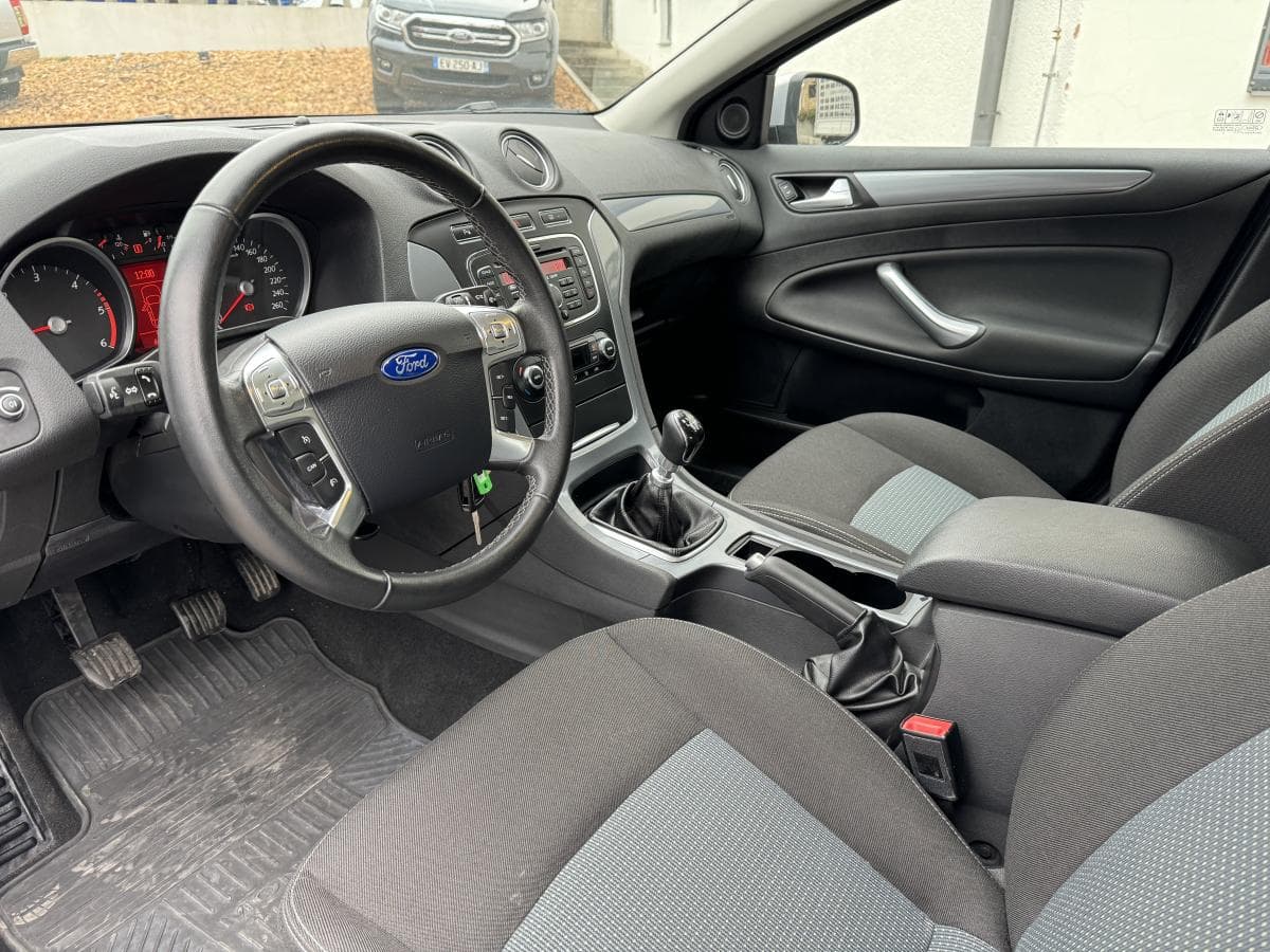 2013 Ford Mondeo - 7