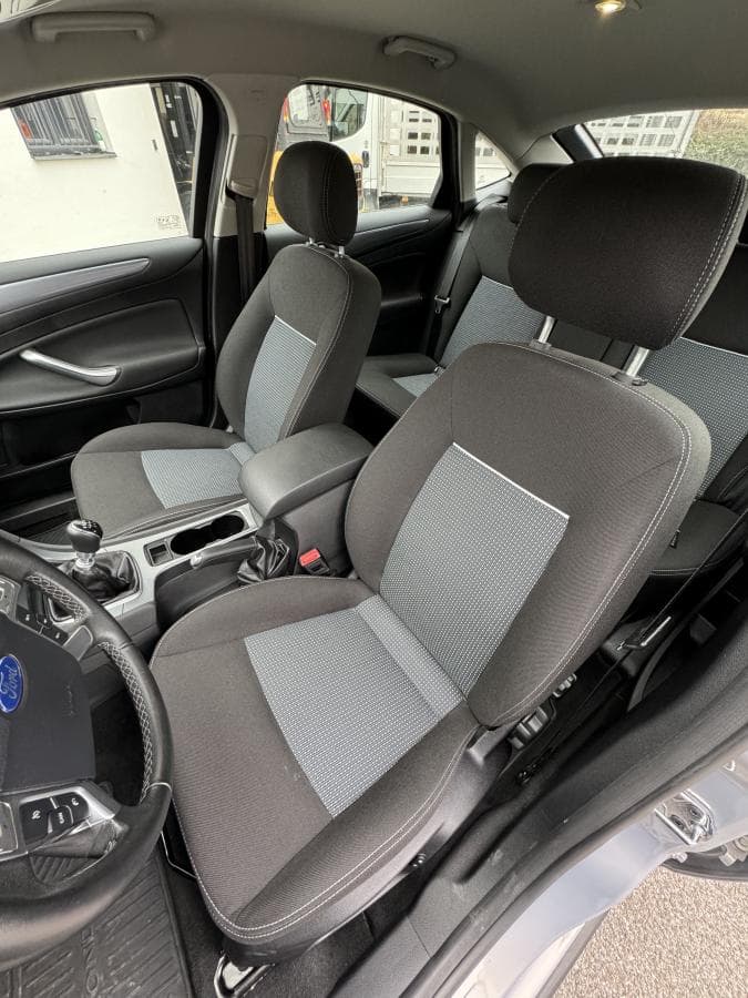 2013 Ford Mondeo - 12