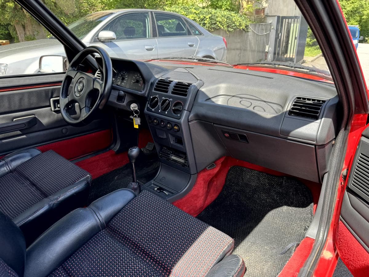 1989 Peugeot 205 - 11