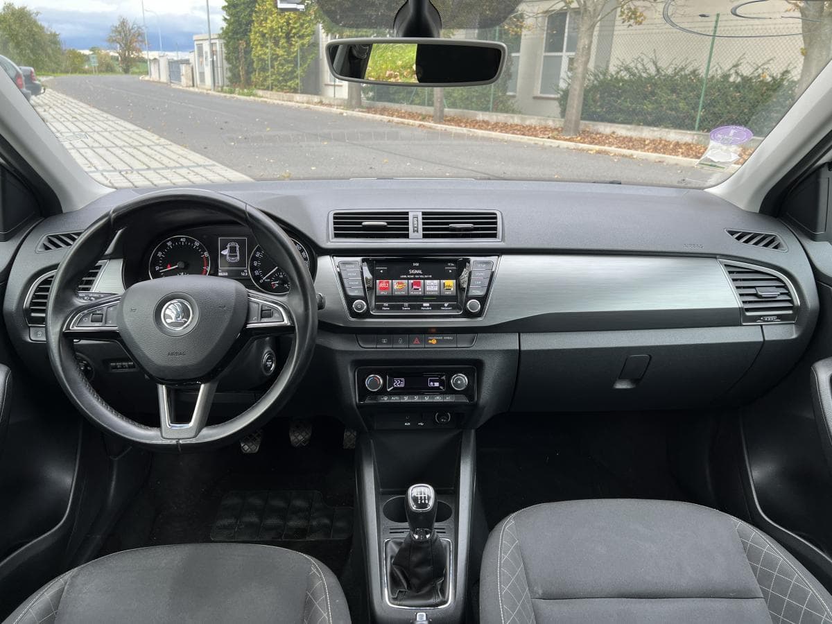 2015 Škoda FABIA - 10