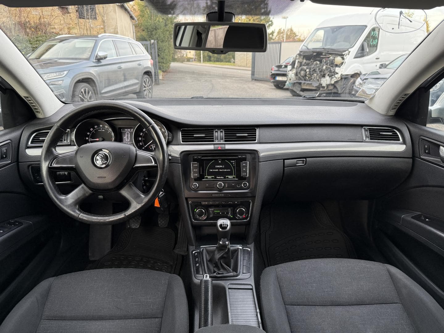 2013 Škoda SUPERB - 10