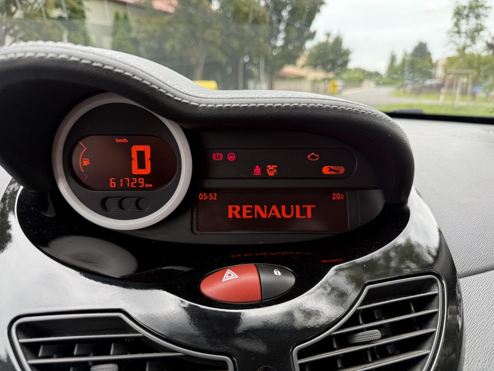 2010 Renault TWINGO - 12