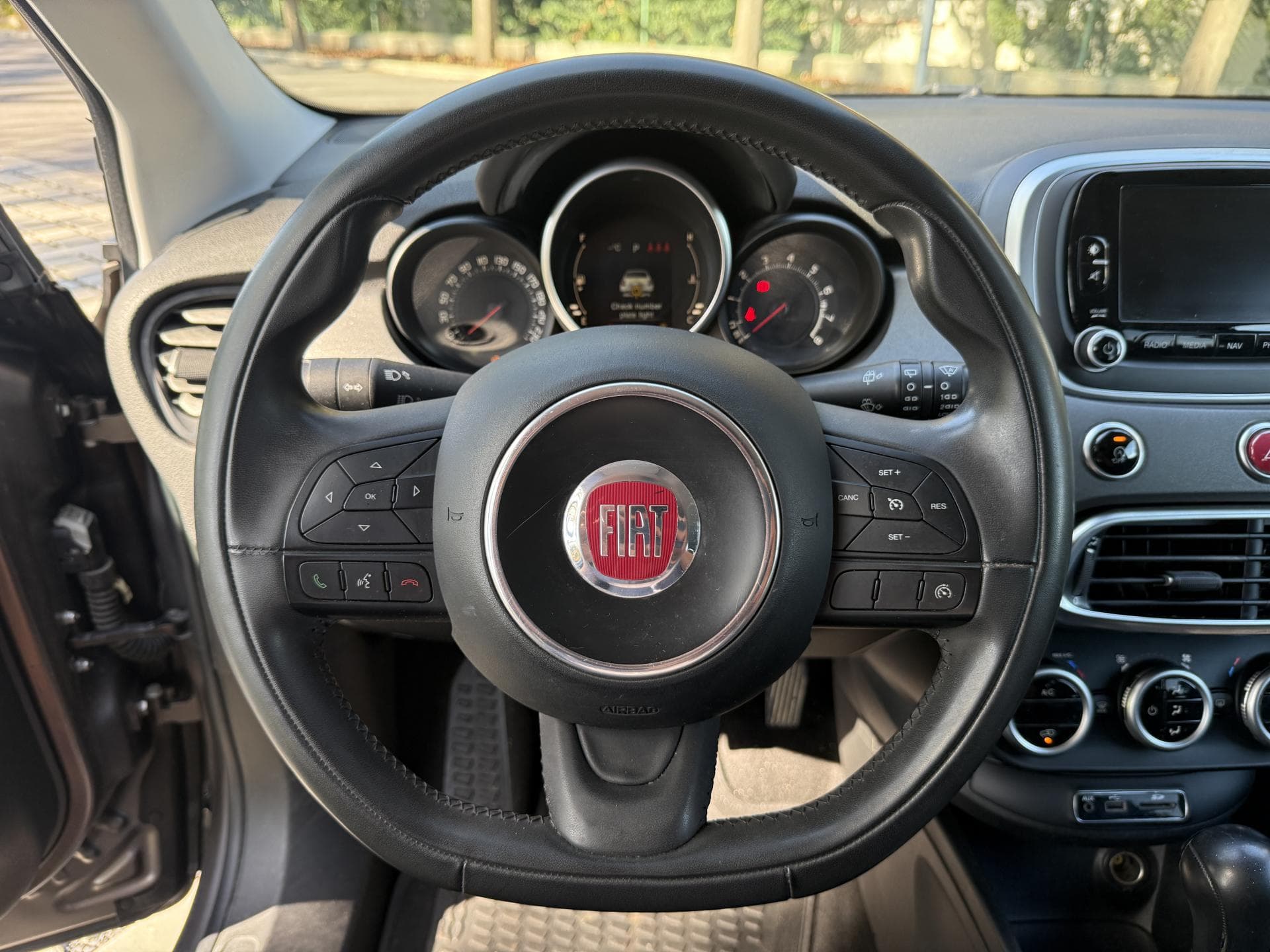 2015 Fiat 500X - 11