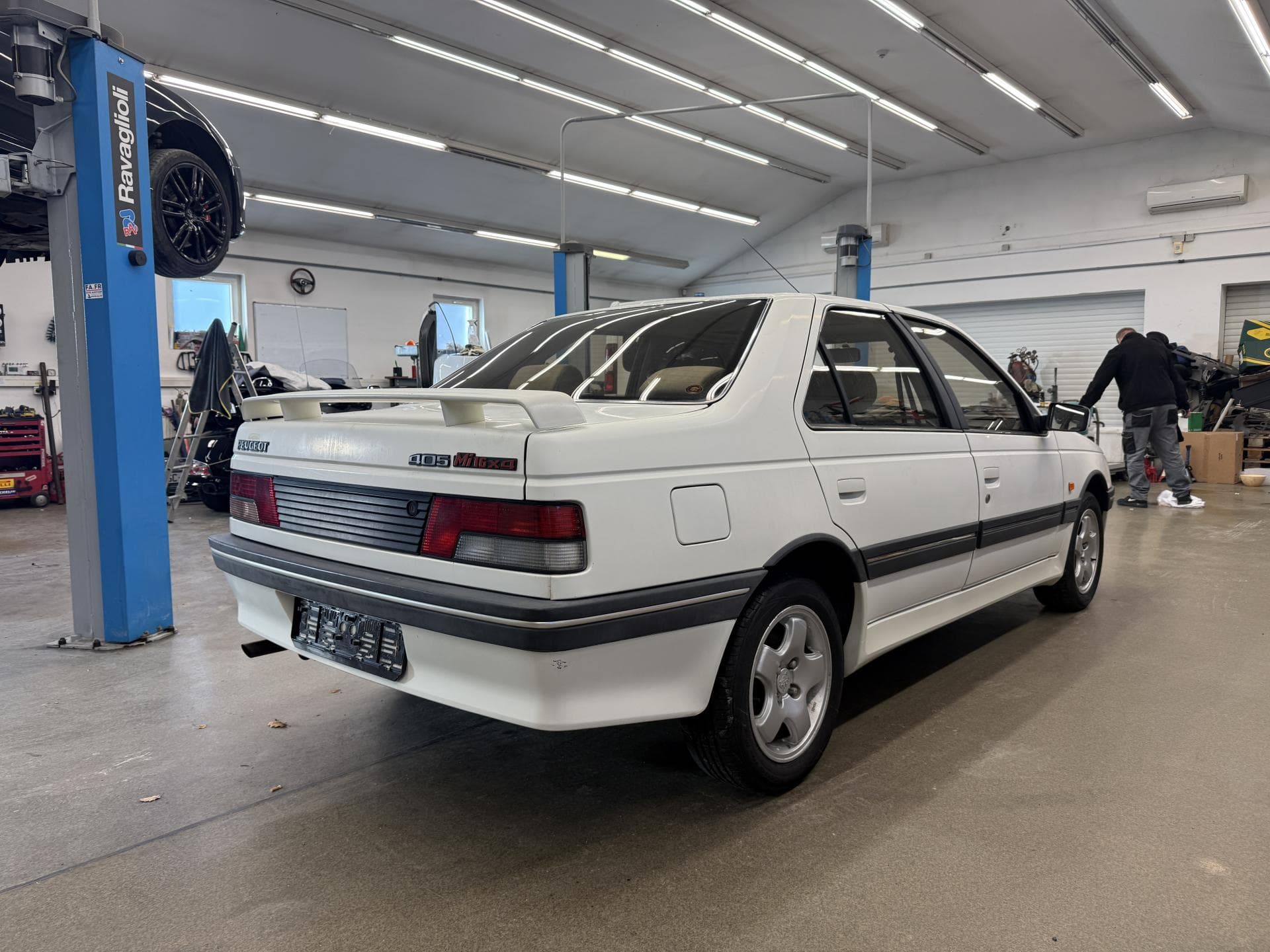1990 Peugeot 405 - 4
