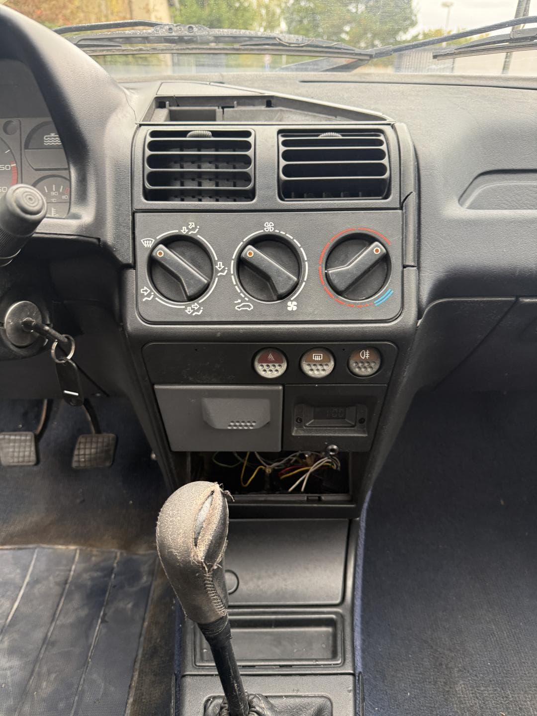 1990 Peugeot 205 - 12
