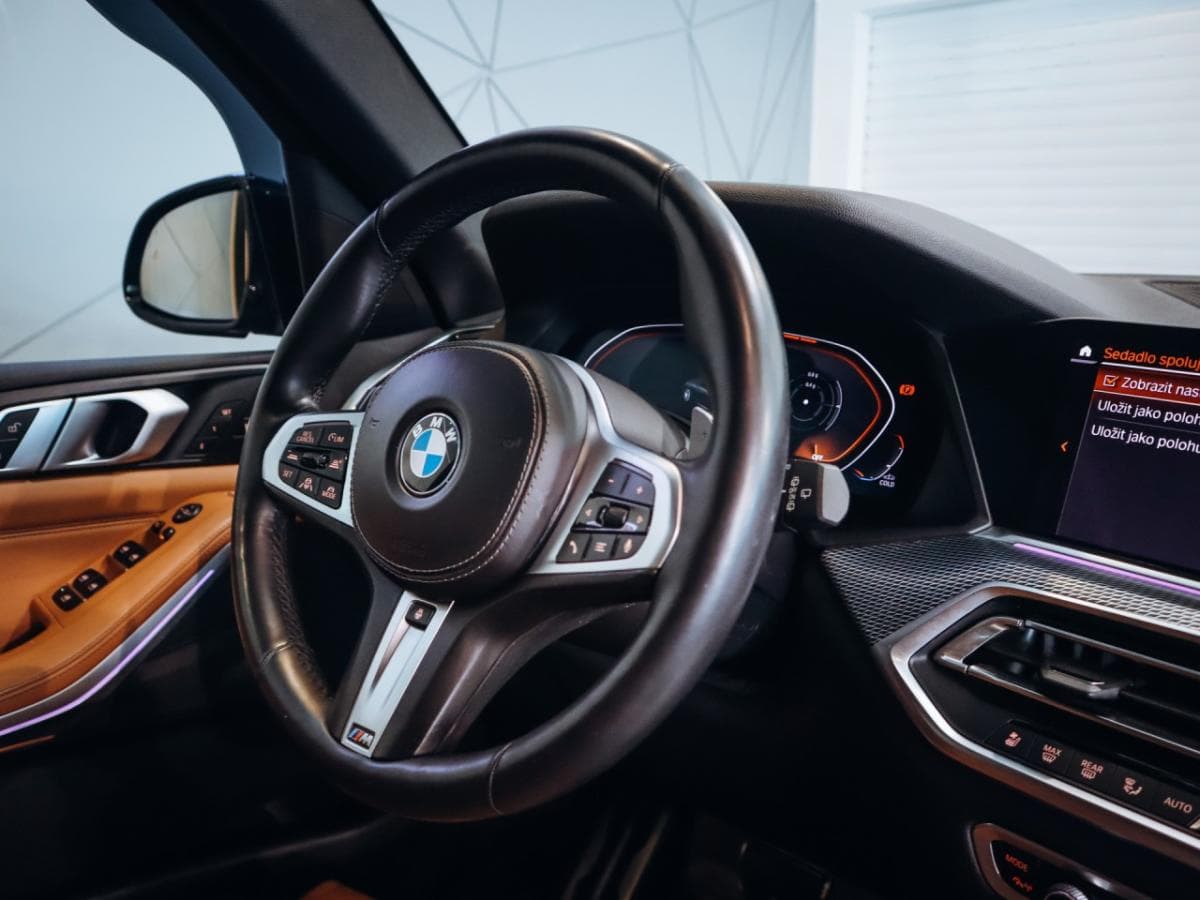 2019 BMW X5 - 11