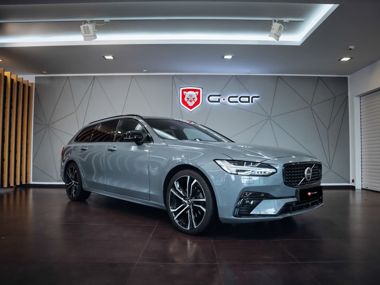 2022 Volvo V90