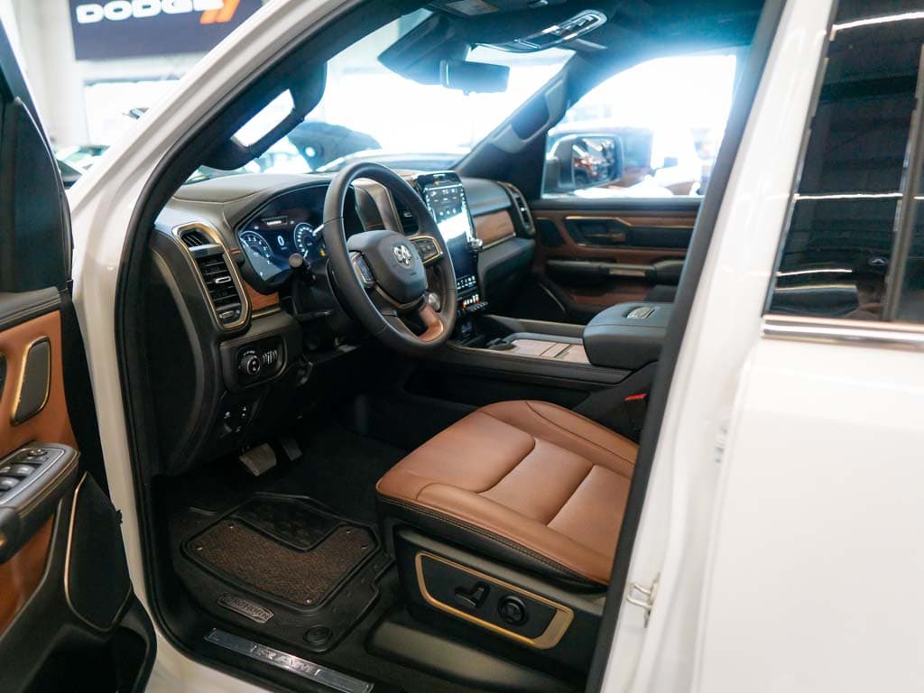 Dodge RAM - 12