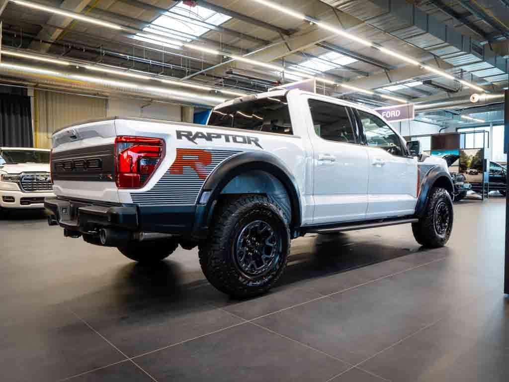 Ford F-150 - 8