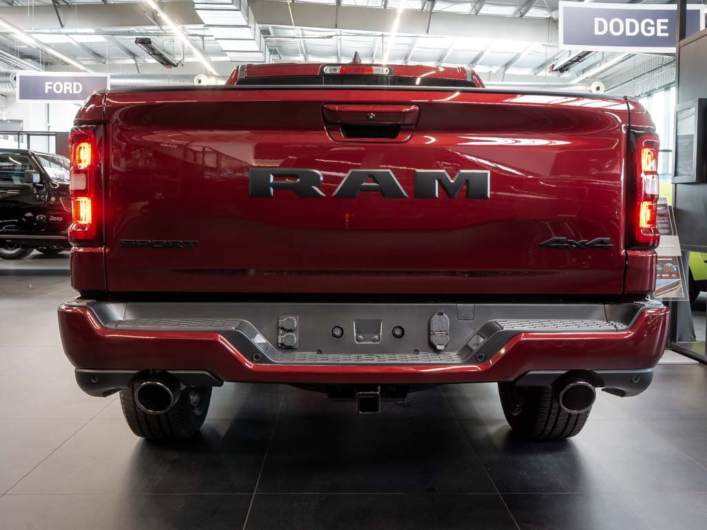 Dodge Ram - 4