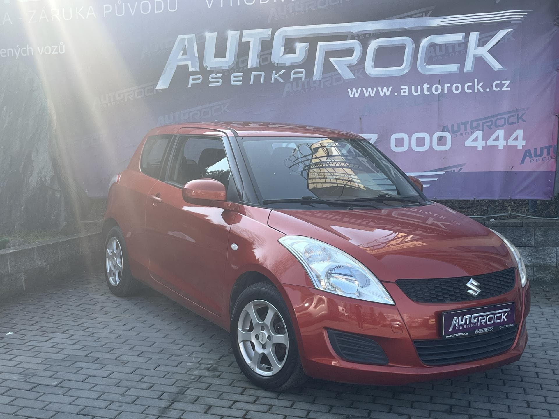 2011 Suzuki SWIFT