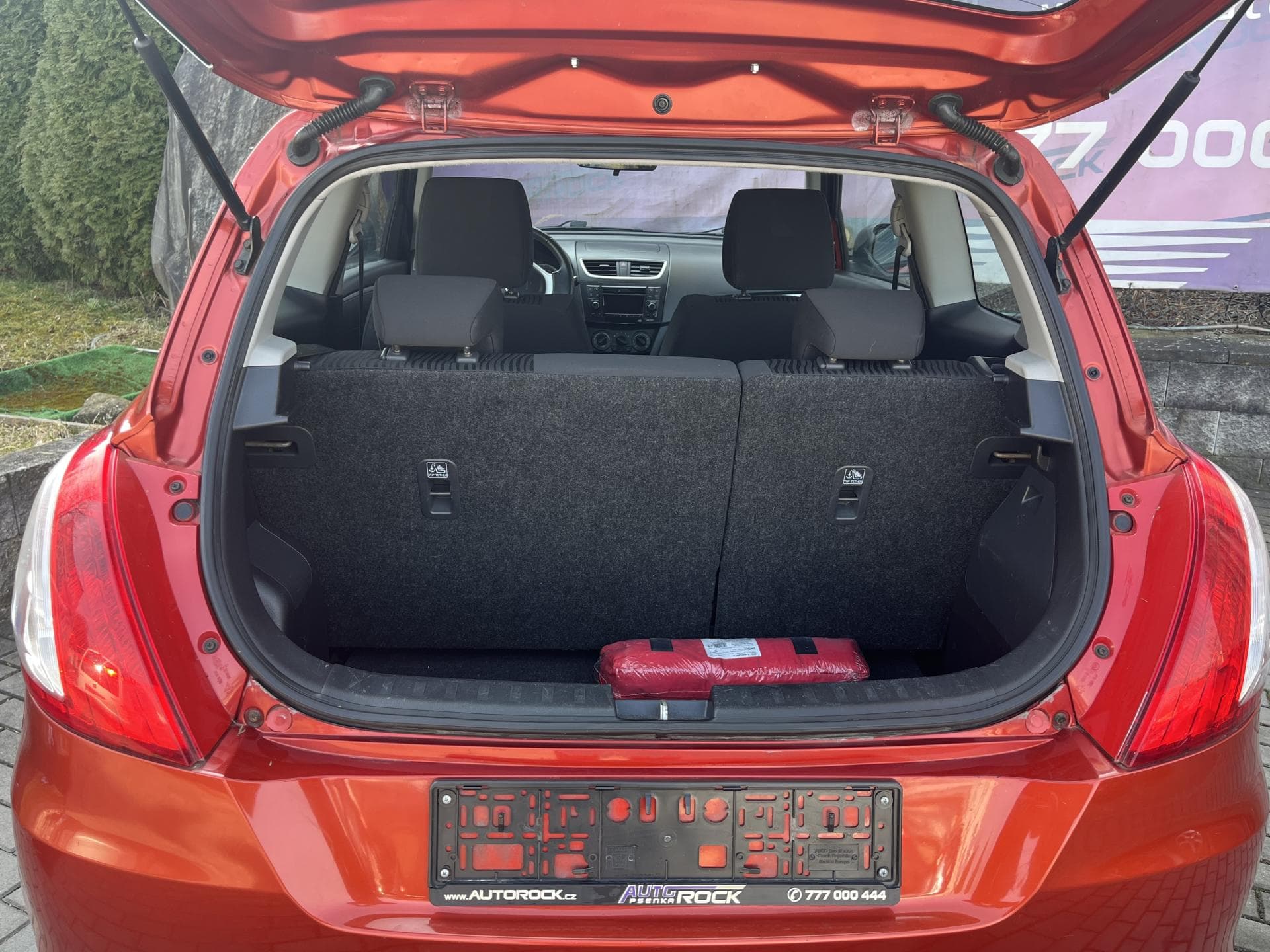 2011 Suzuki SWIFT - 7