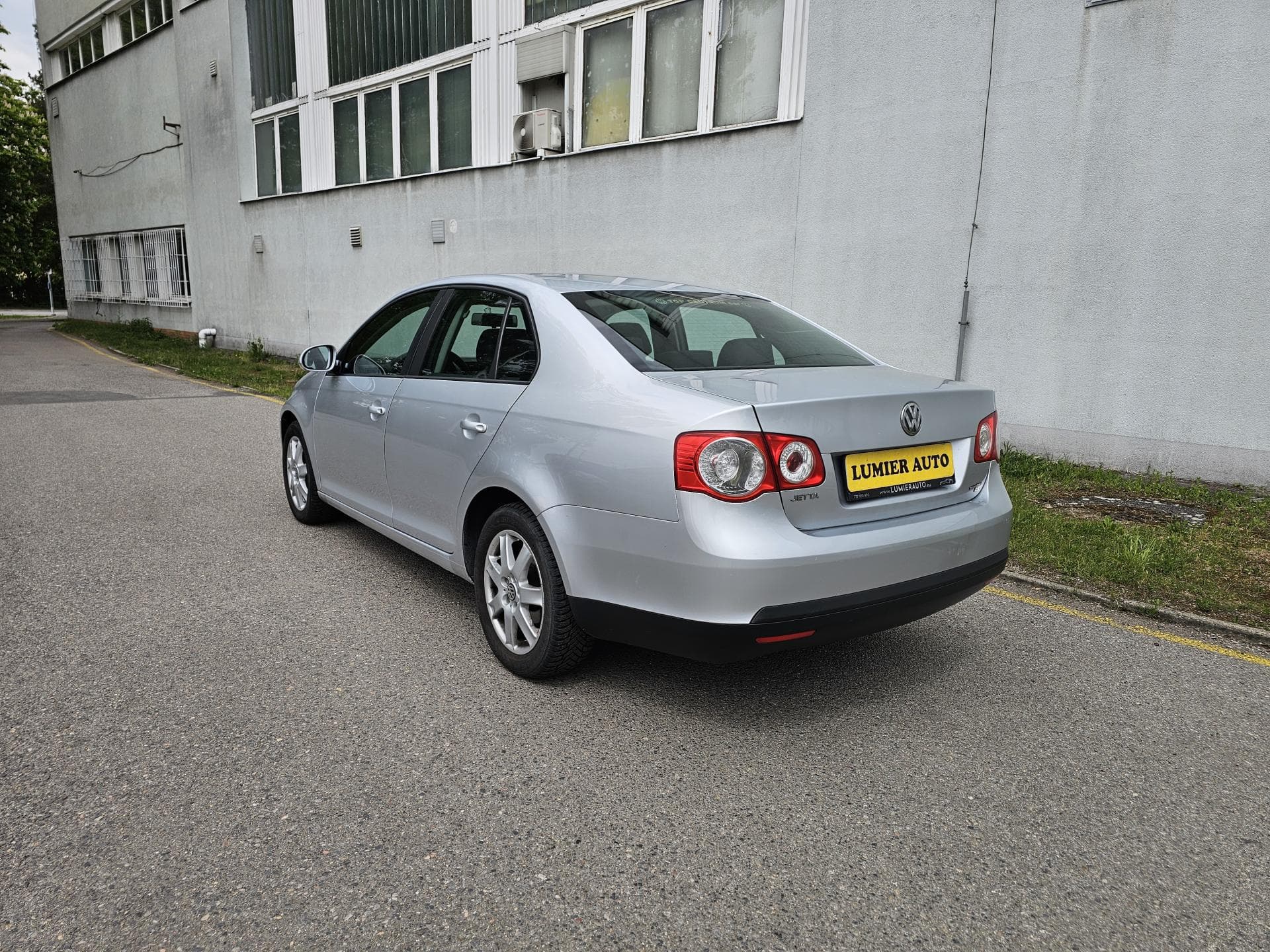 Volkswagen JETTA - 3