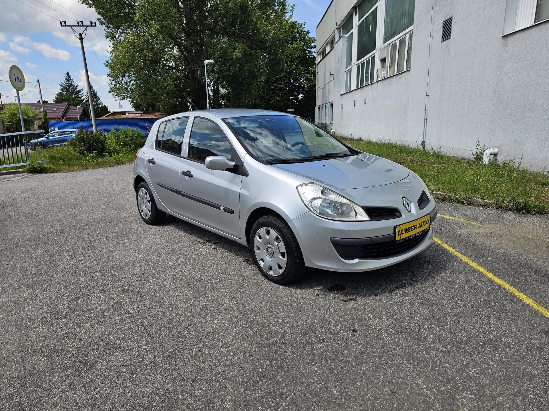 Renault CLIO - 6