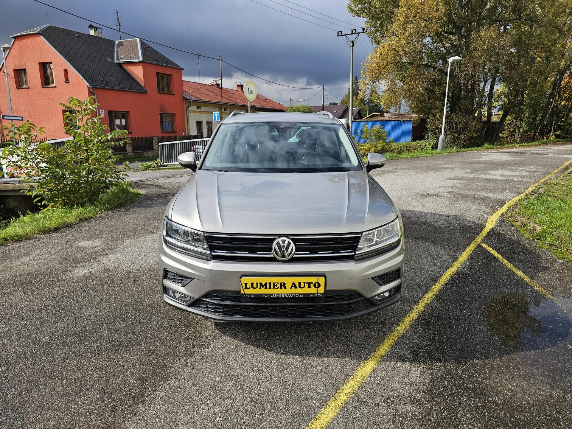 Volkswagen TIGUAN - 8