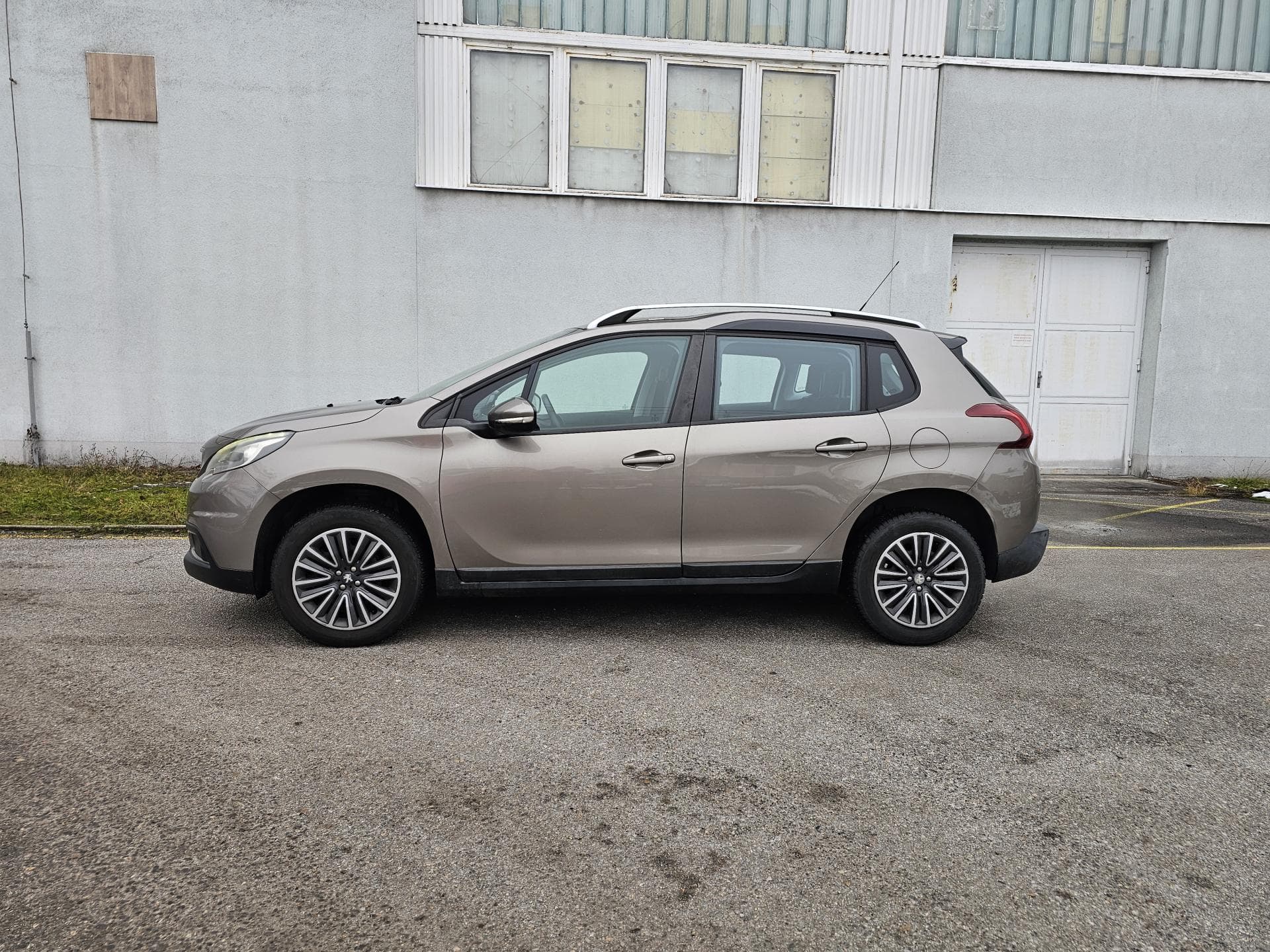 Peugeot 2008 - 2