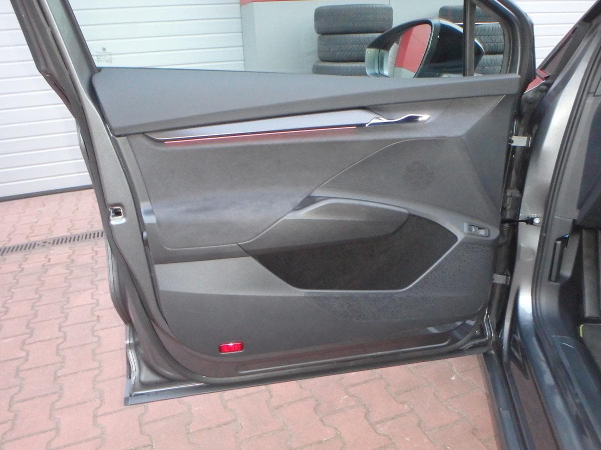 2022 Škoda Enyaq - 7