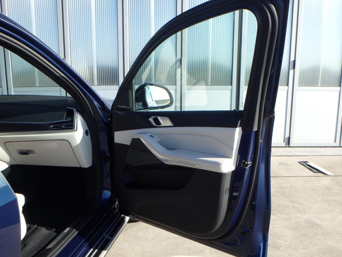 BMW X7 - 12