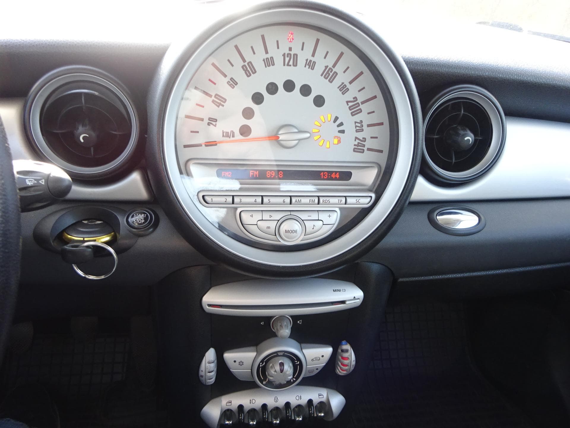 2008 Mini ONE - 12