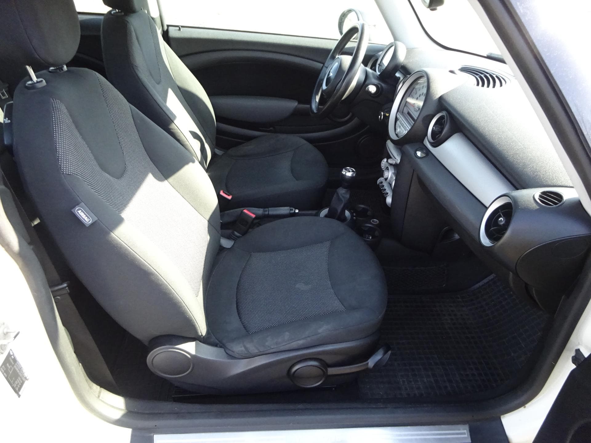2008 Mini ONE - 8