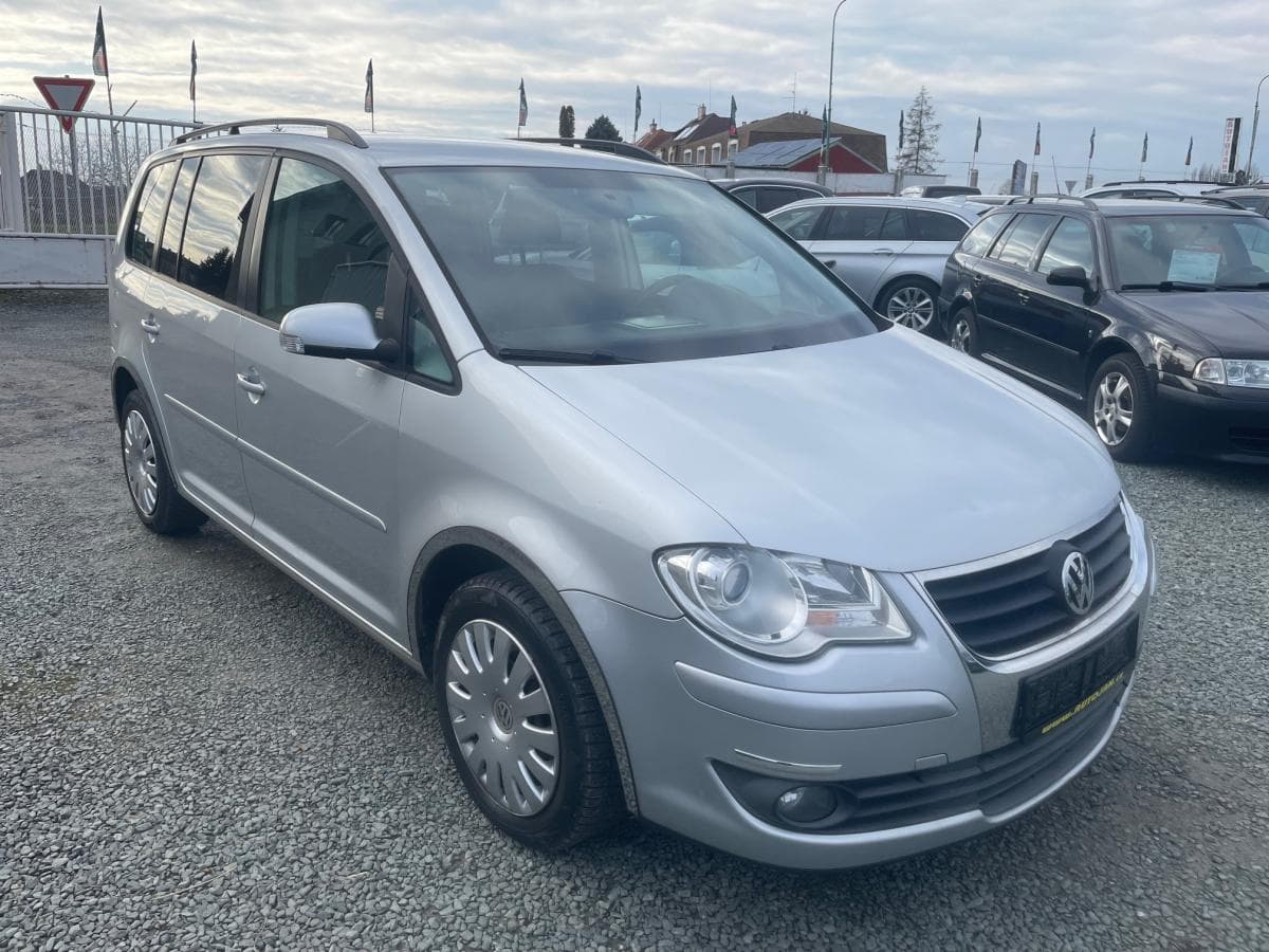 Volkswagen Touran 1.4 TSI 7 MÍST